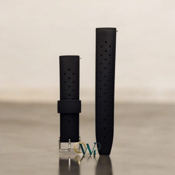 Carbon Fiber Pattern Black Rubber Strap 20mm