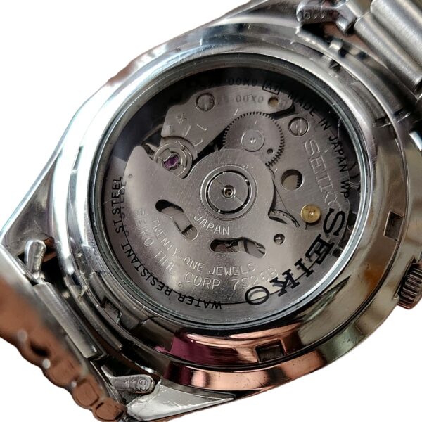 Seiko 5 Golden Patterned Sunray Dial Automatic 7S26B 2009 Watch - Image 5
