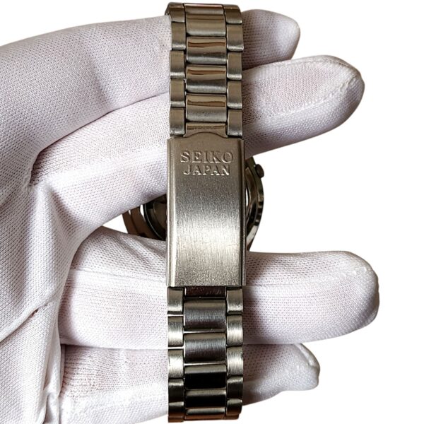 Seiko 5 Golden Patterned Sunray Dial Automatic 7S26B 2009 Watch - Image 6