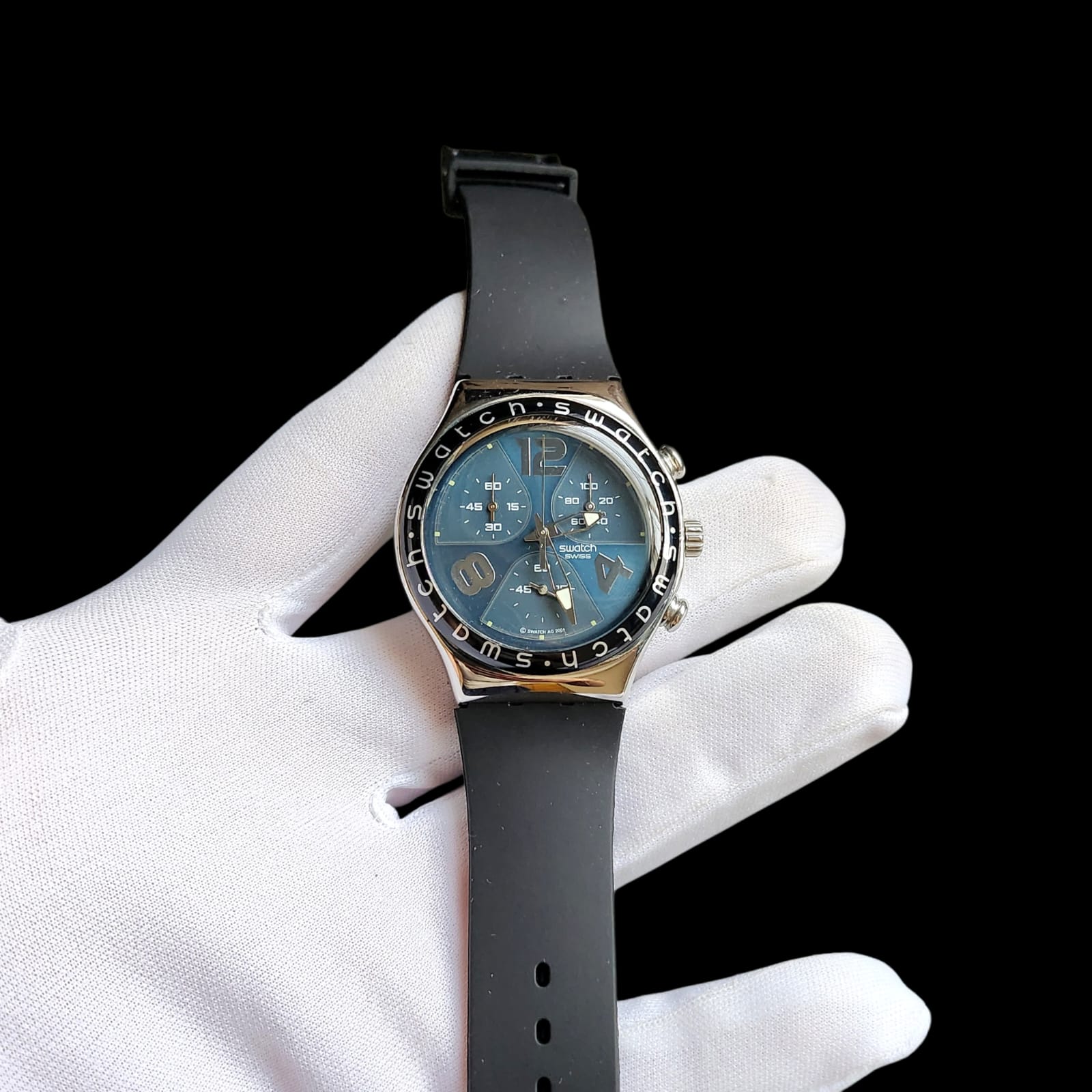 003 Swatch 42mm Men's Chronograph Watch - Image 2