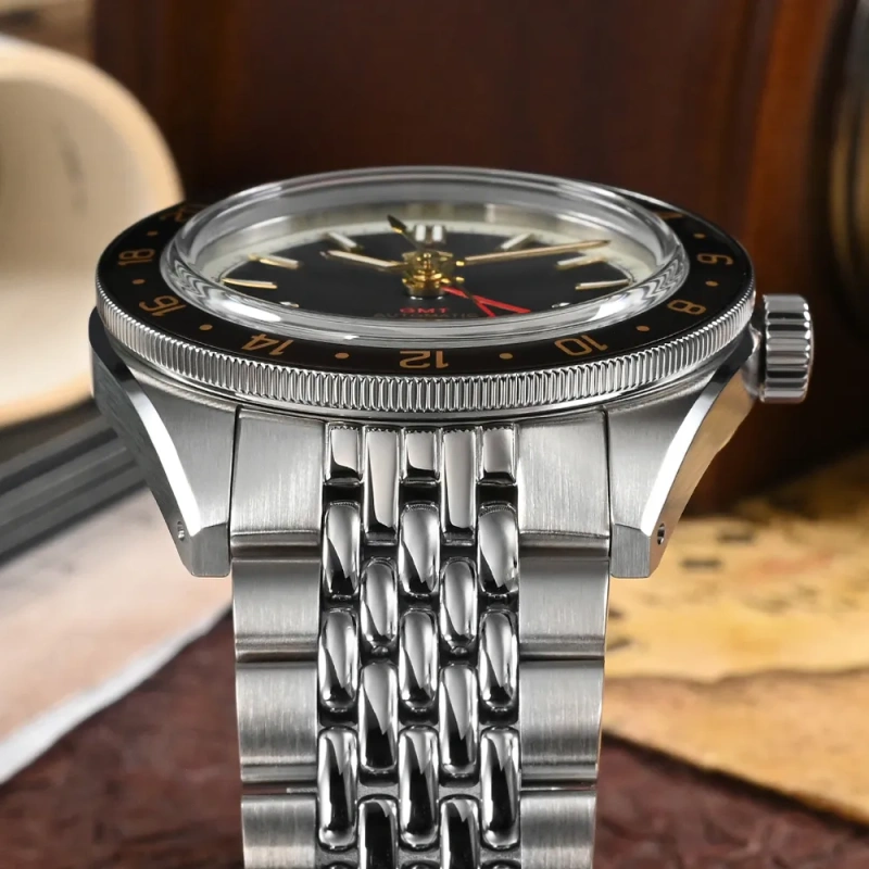San Martin SN0116-G-V4 GMT NH-34 Watch Slightly Used - Image 8
