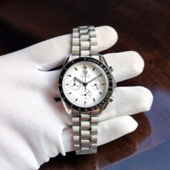 003 Watchdives WD1863 White Dial Chronograph With Domed Sapphire Watch
