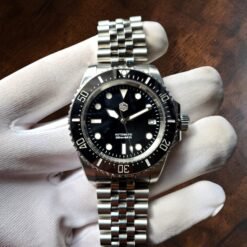 0003 San Martin SN0111-G-A On Jubilee Bracelet Watch