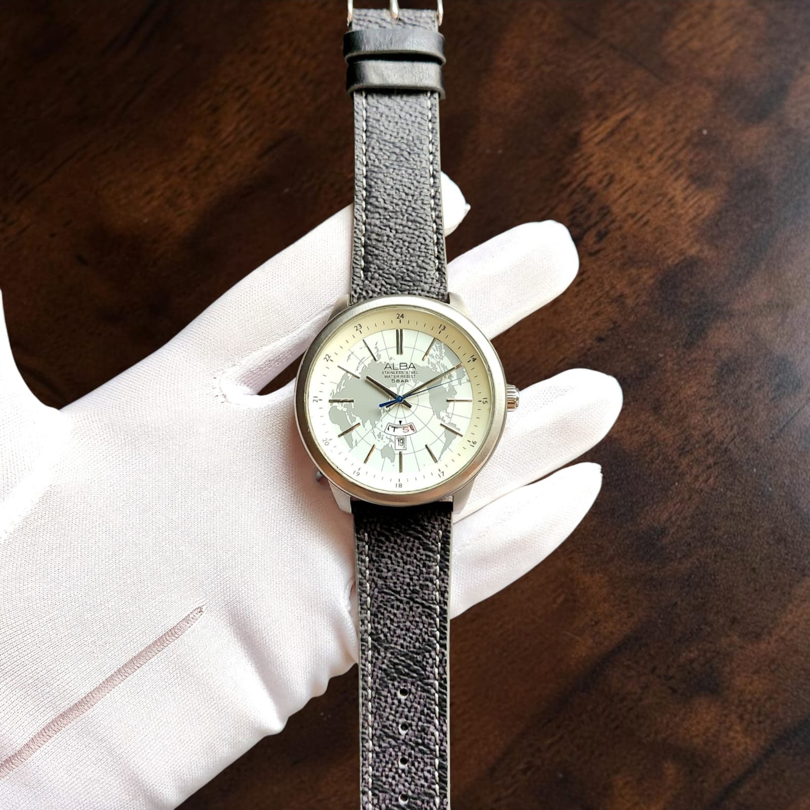 007 Seiko Alba World Map Dial Day/Date Watch - Image 2