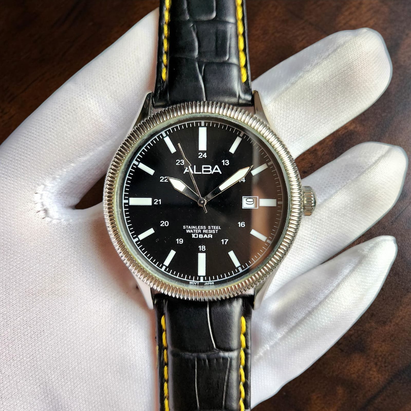 014 Seiko Alba Fluted Bezel Black Dial Watch