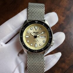 001 Seiko 5 Sports Automatic Champagne Dial SRPE75K1/SRPD67 Wraps Removed Pristine Condition Watch